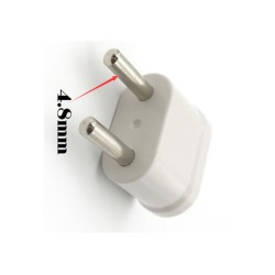 Adapter connector from 220v American to European